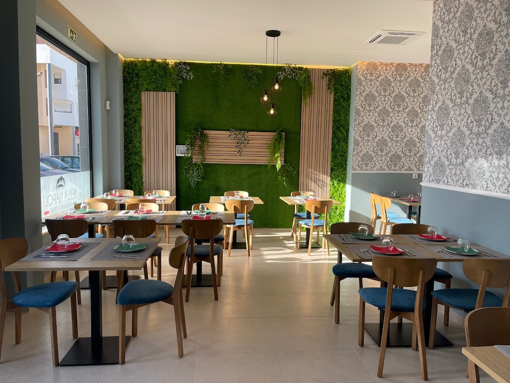 Bella Napoli Ristorante Pizzeria — Ambiente