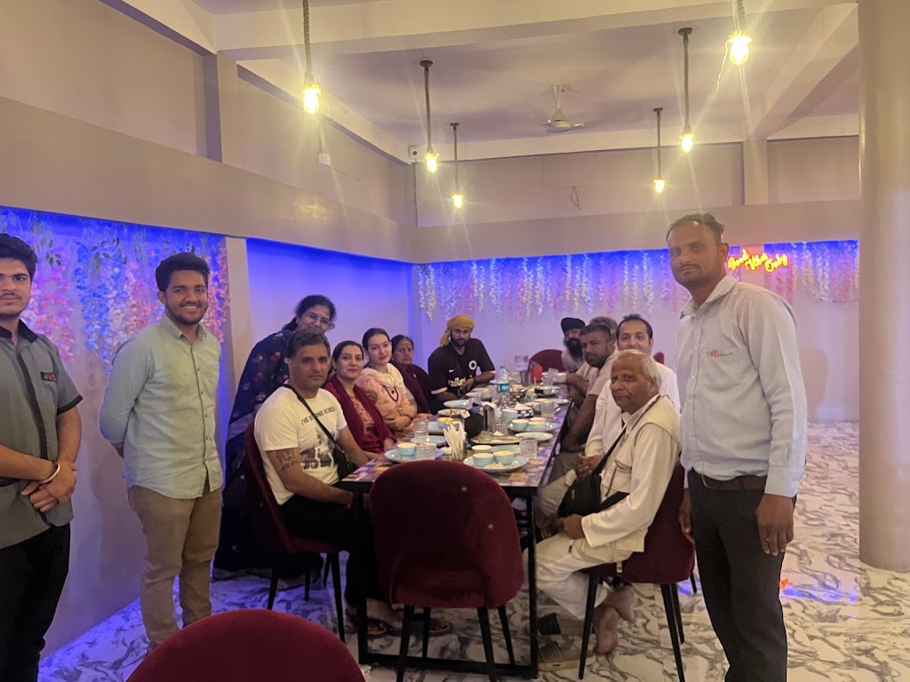 R K Green Leaf Restaurant