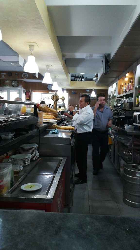 Cafeteria Monaco Cerveceria — Ambiente