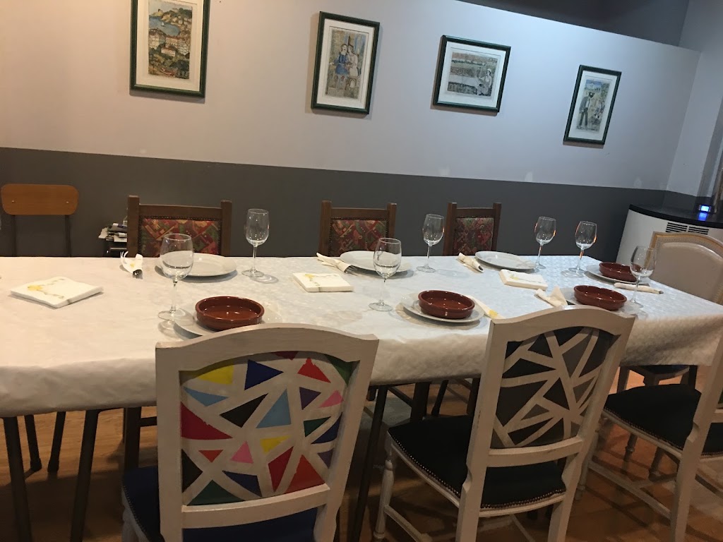 Anako's Cafeteria — Ambiente