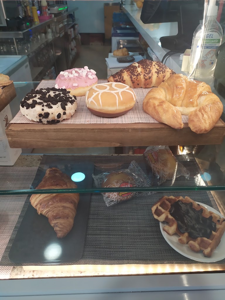 Via Veneto — Comida y bebida