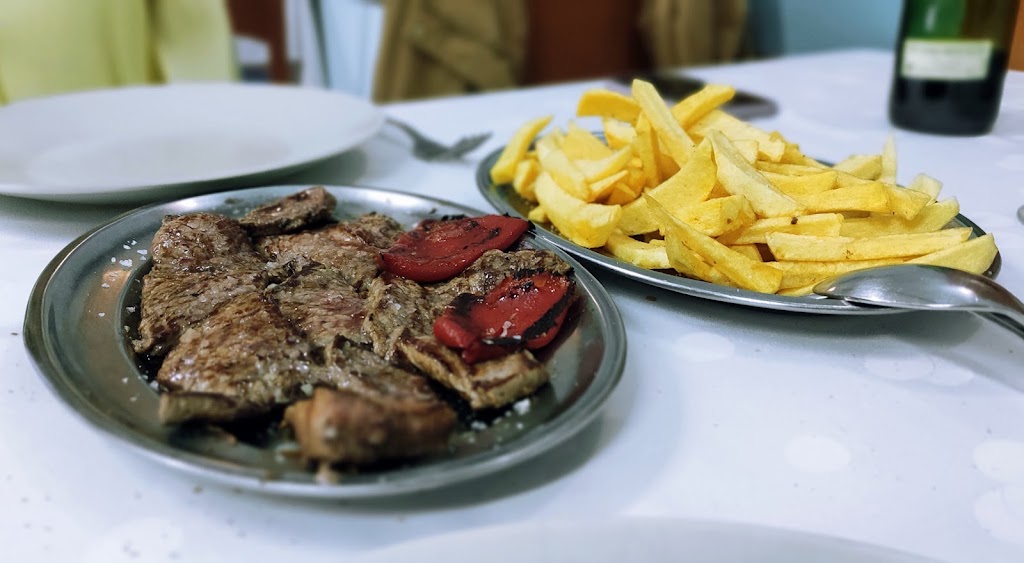 NUEVO TASMANIA — Comida y bebida