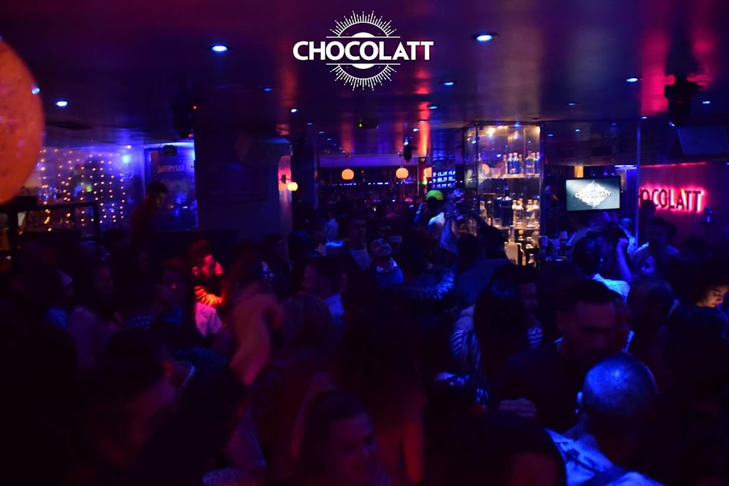 Pub Chocolatt y cafeteria people