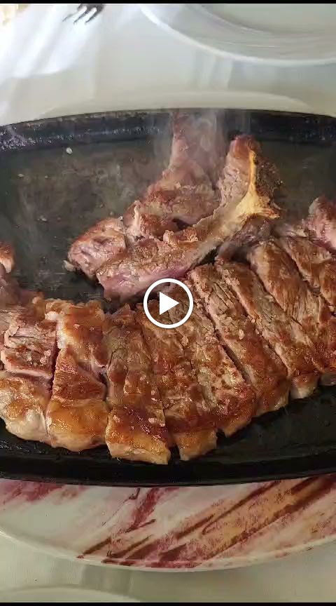 Restaurante la Villa — Videos
