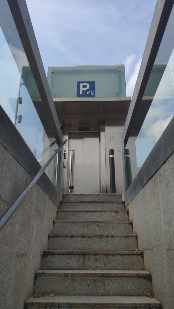 Acceso parking Fira Sabadell (peatones)