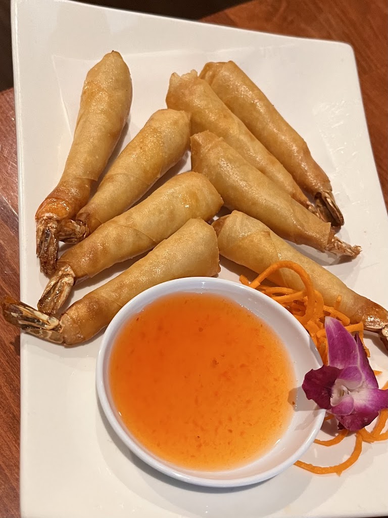 Pin Kaow Thai Restaurant Rainbow