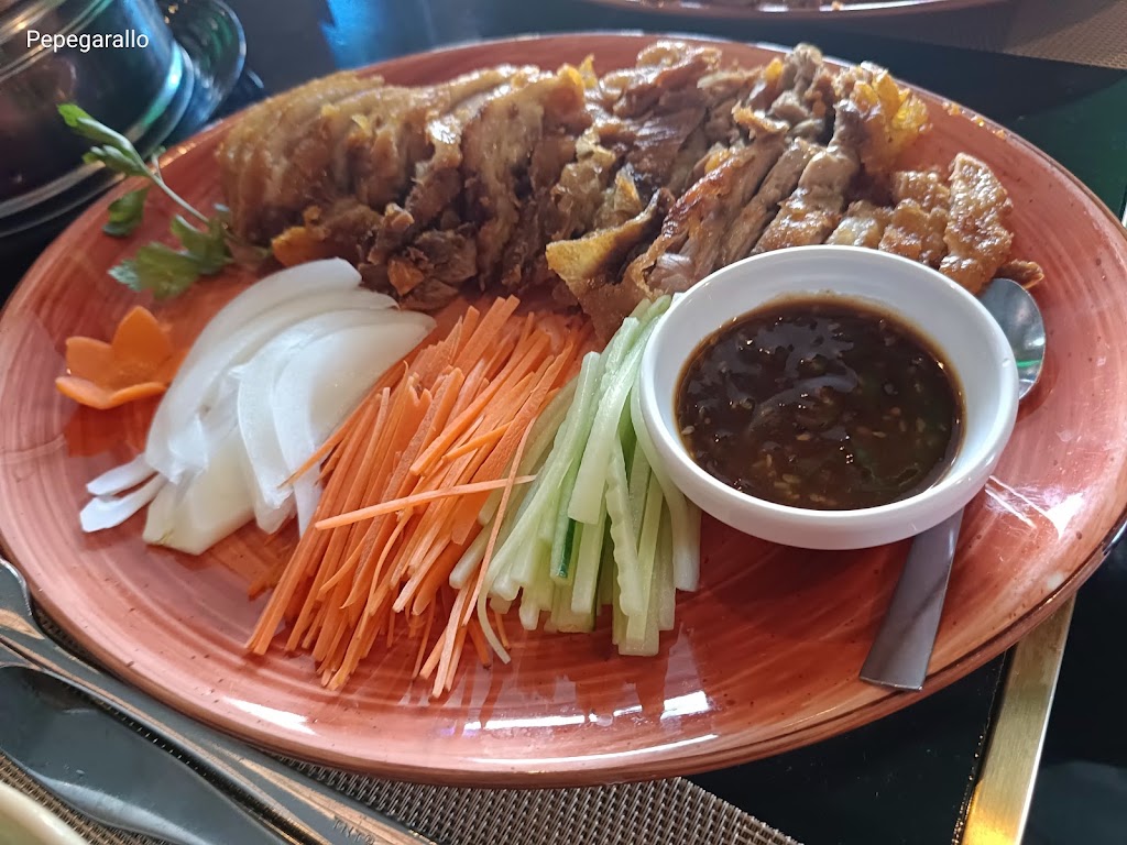 Mr Chen Asian Experience — Comida y bebida