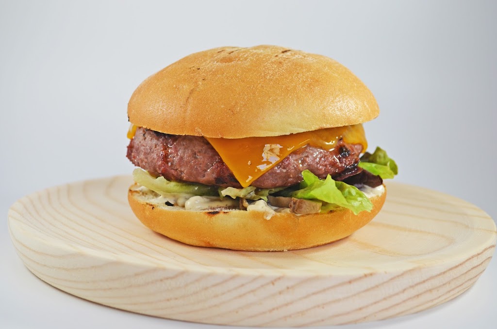 Bruna Burger&Grill — Comida y bebida