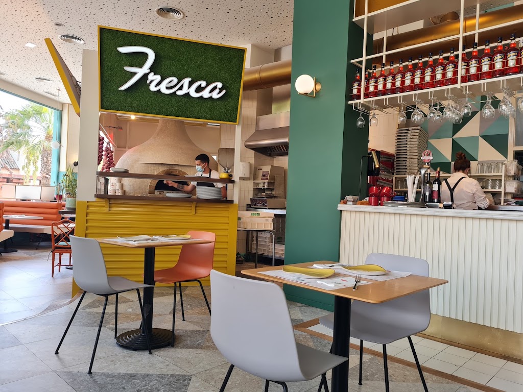 Pizzeria La Roma — Ambiente