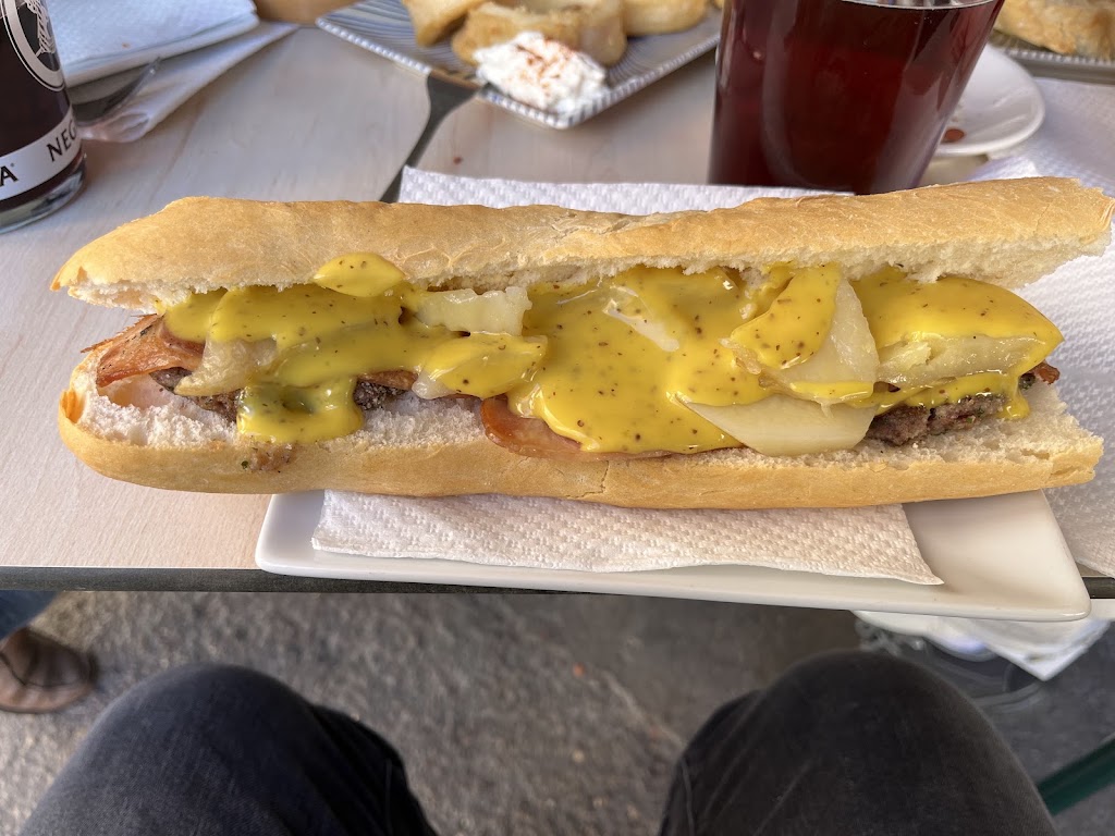 El escondite de Nuria — Cafe
