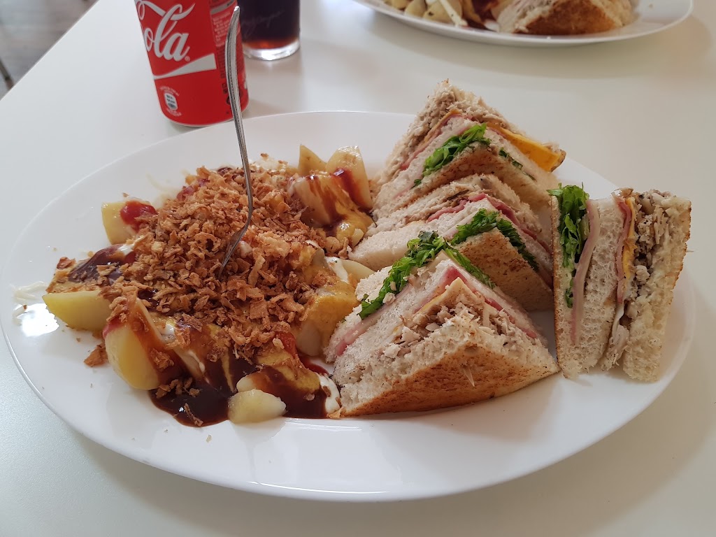 Restaurante Frango's — Comida y bebida