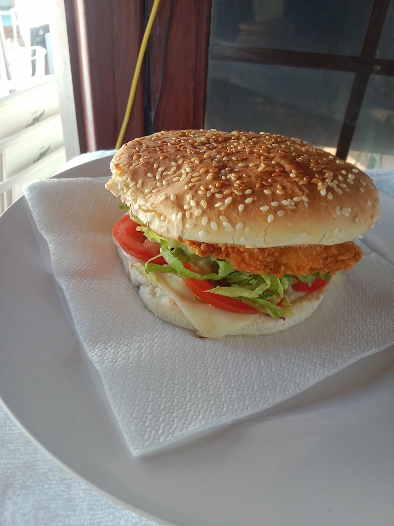 NACOR'S KIOSKO — Sandwich de pollo