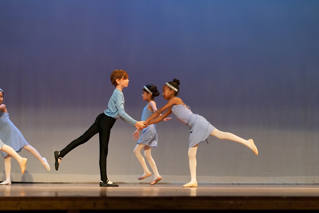  Steffi Nossen School of Dance & Center for Movement