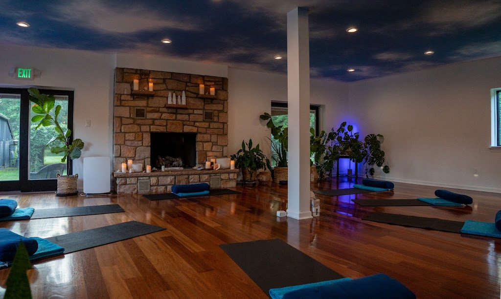  The Prancing Peacock