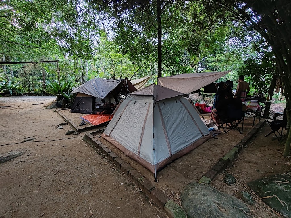 Uzeer Puteh Campsite natures vibe