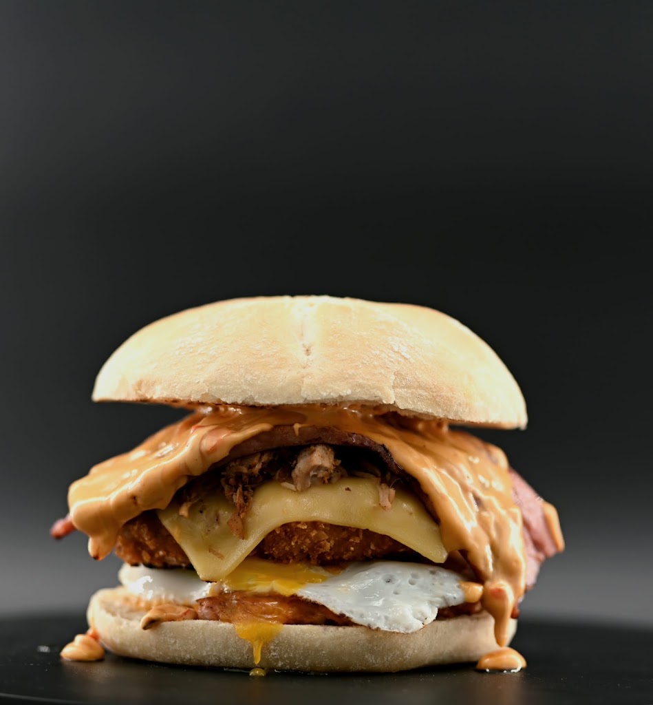 Monkey Bon'e Burguer — Comida y bebida