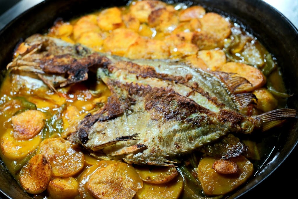 Es Noray Port — Comida y bebida