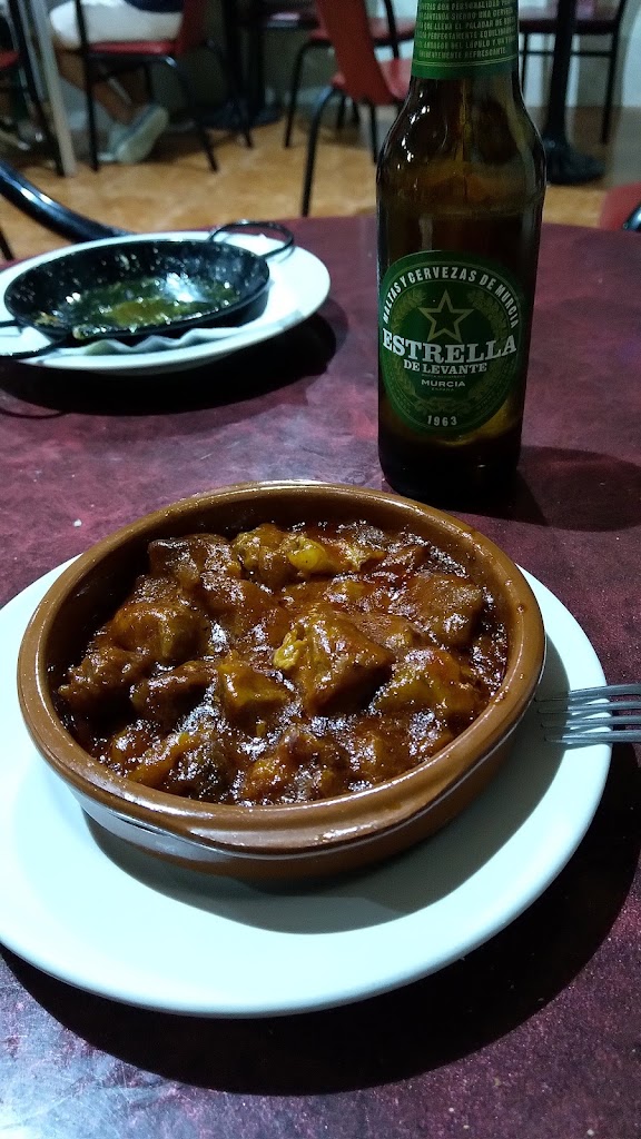 Bar Benjamin — Comida y bebida