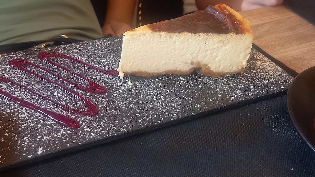 Tasca El Retiro — Comida y bebida
