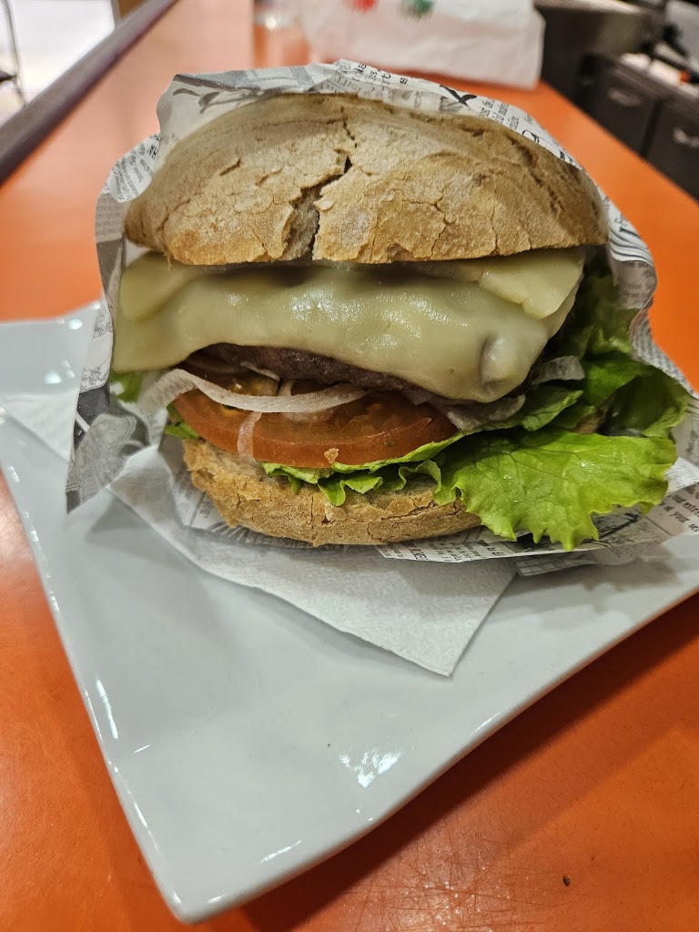 La Hamburgueseria de Ultramar — Comida y bebida