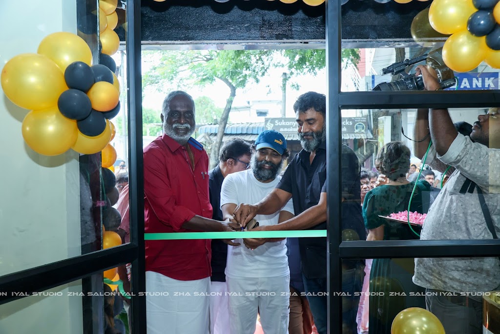 Zha Family Salon Gandhimanagar