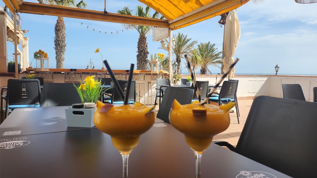 Restaurante Bacchus' Terrace — Comida y bebida