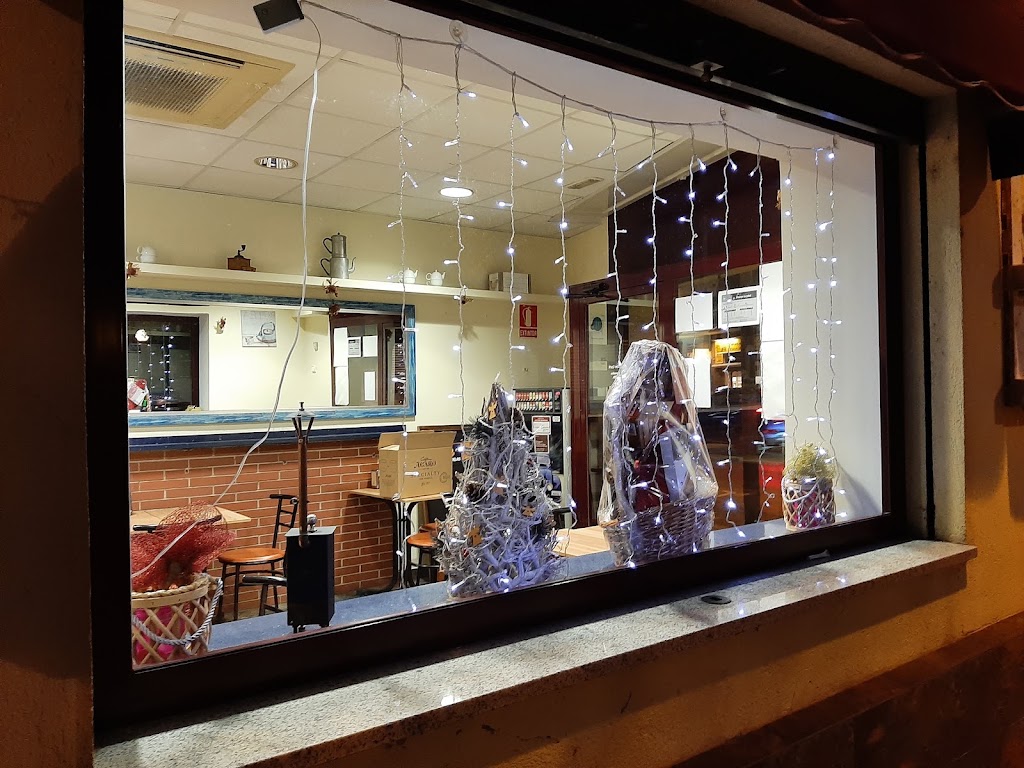 EL BON CAFE — Ambiente