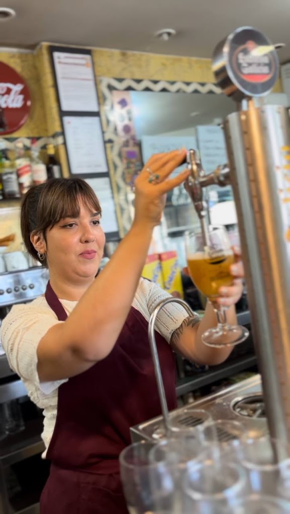 Los Robles 5 Cafeteria-Cerveceria — Del propietario