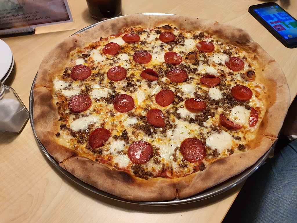 Pizzeria Margarita — Comida y bebida