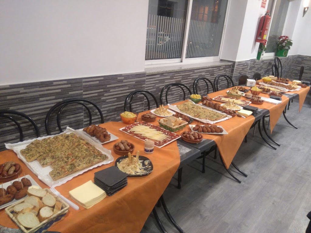 Bar El Gat Negre — Comida y bebida