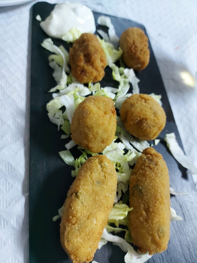 Restaurante Mi Rey — Comida y bebida