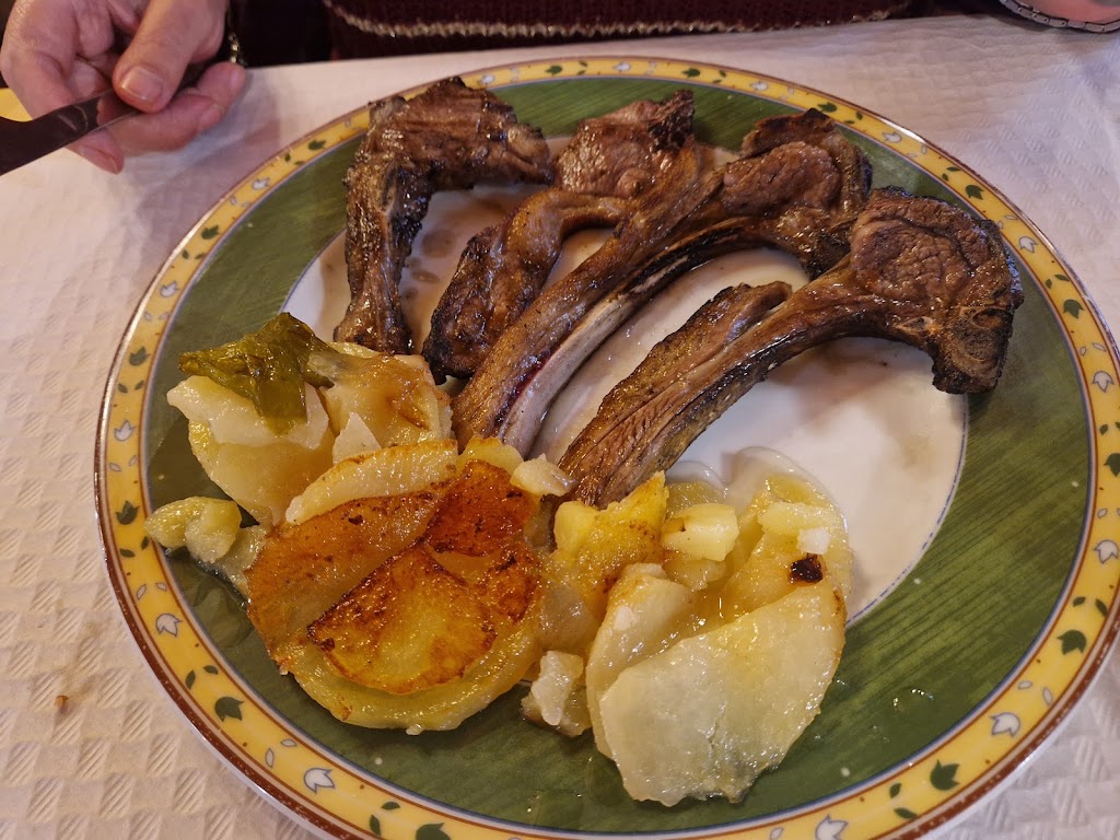 Meson el Porton — Comida y bebida