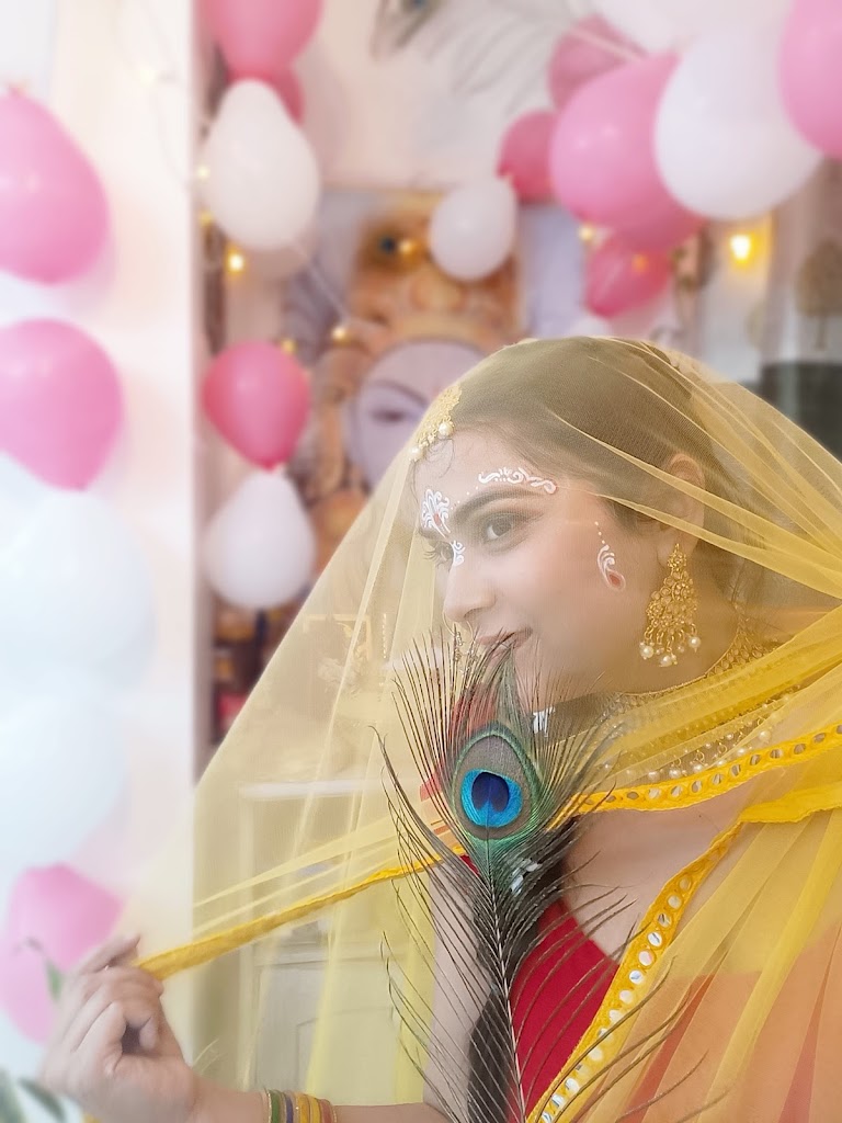 Curlish Beauty Parlour