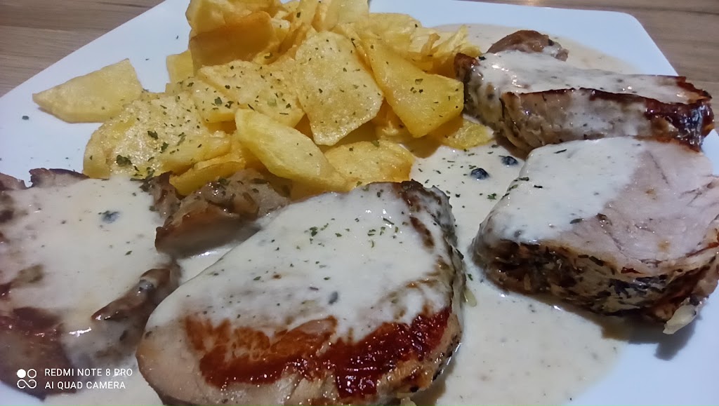 Restaurante Bonavia — Comida y bebida