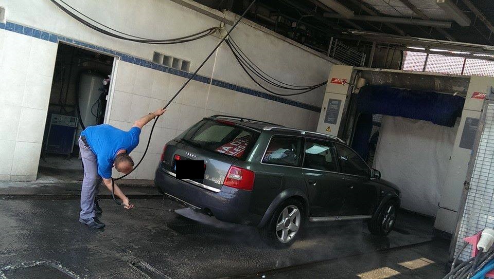 Lavadero Abellan — Servicio de lavado de coches