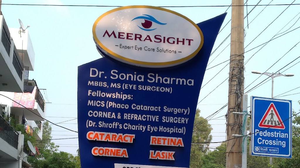 Dr Sonia Sharma Eye Surgeon Meera Sight Janakpuri Delhi