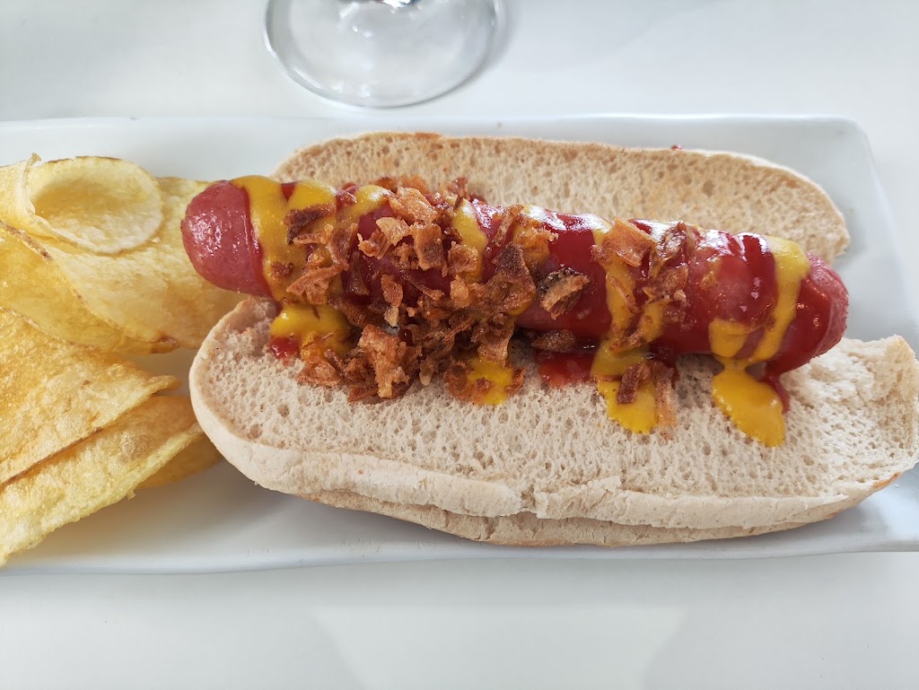 La Venia cafe — Hot dog
