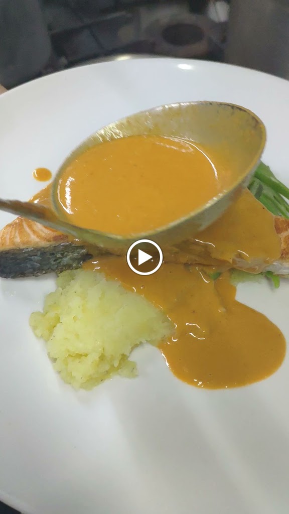 Restaurante La Cuina de la Loli — Videos