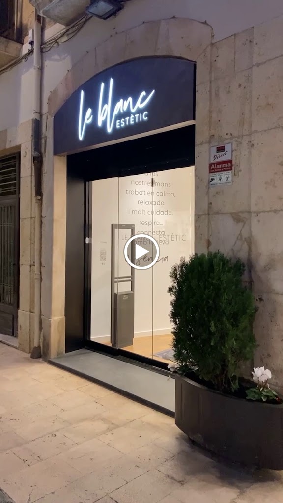 Centre d'estetica Le Blanc Estetic — Exterior