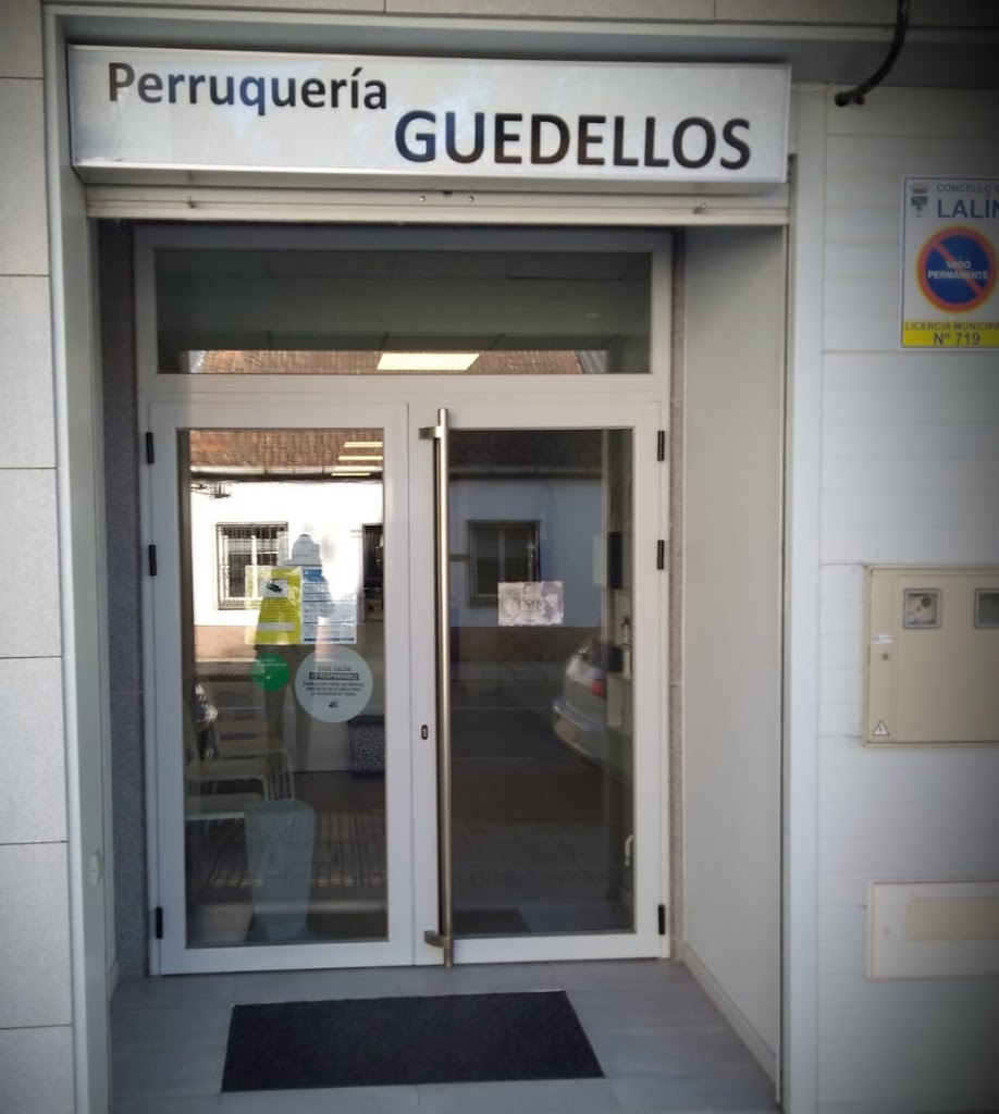 Perruqueria Guedellos — Exterior