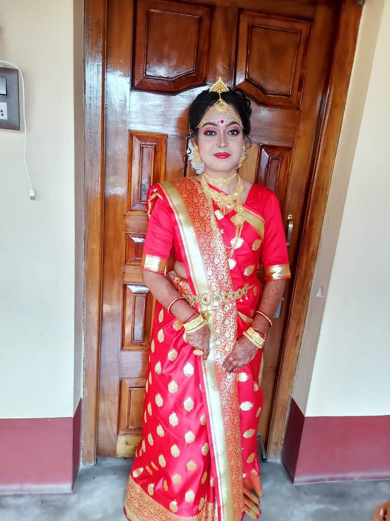 Mayuri S Makeover Academy