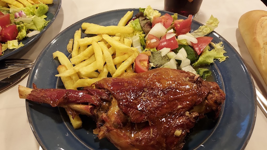 El Fogon de Manolo — Comida y bebida