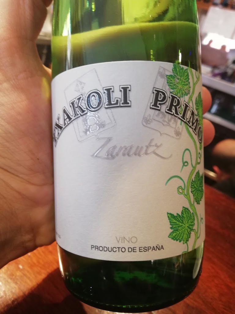 Sagasti Taberna — Comida y bebida