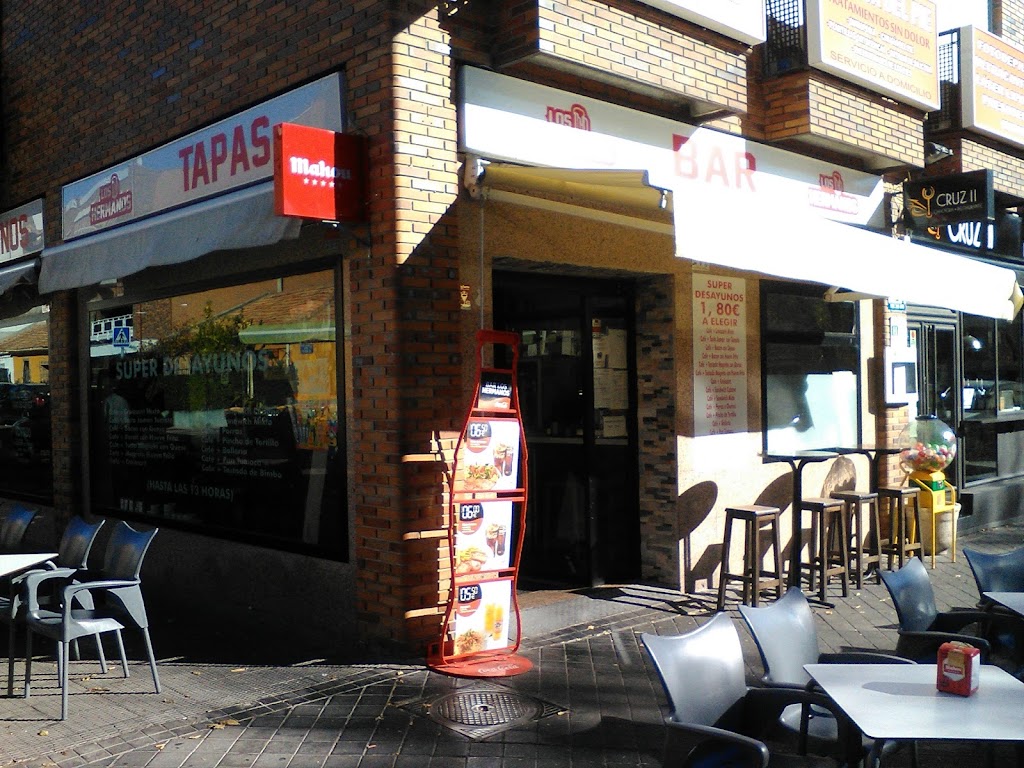 Los Hermanos Bar