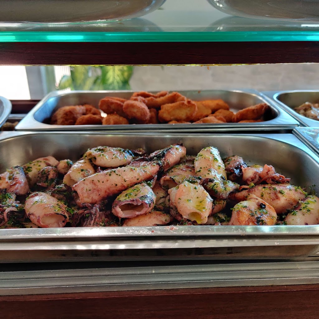 Bar Restaurante Billares — Comida y bebida