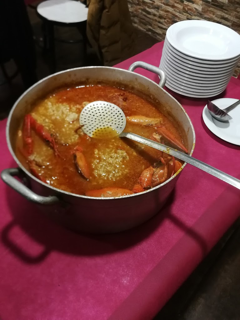 Bar Castanos — Comida y bebida