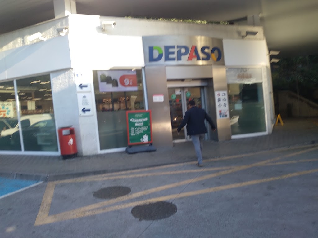 Estacion de servicio Cepsa — Exterior