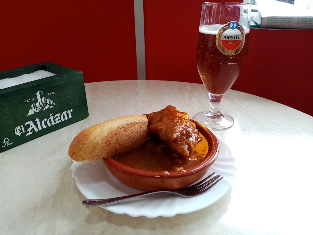 CAFE /BAR KOKI — Comida y bebida