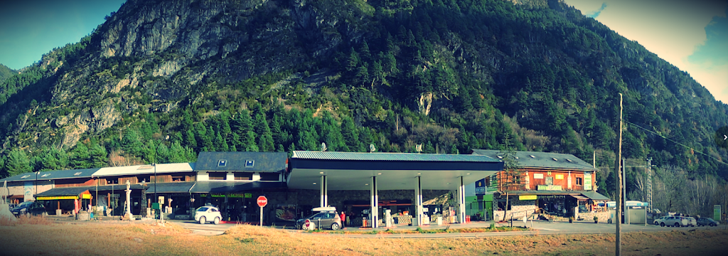 GASOLINERA DE PARZAN