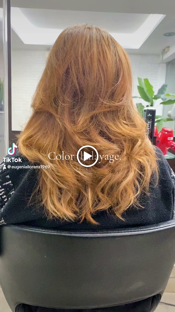 Eugenia Llorens Estilistas — Videos